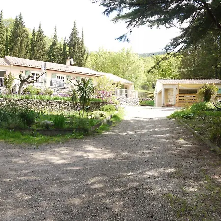 בית נופש Le Cypressat